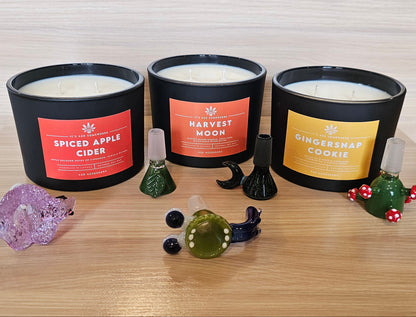 Gingersnap Cookie – 10oz Luxury 420 Candle with Mystery Accessory