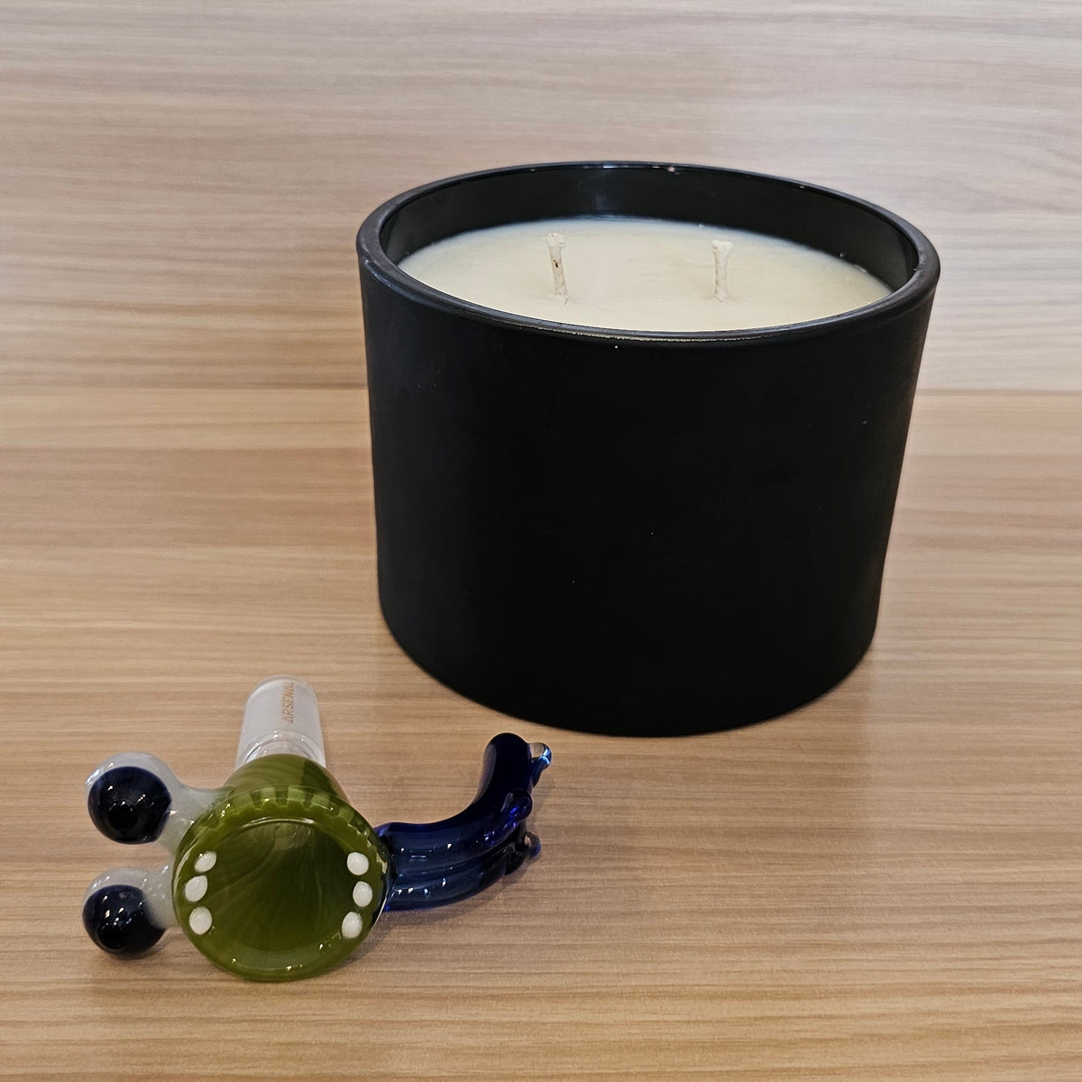 Gingersnap Cookie – 10oz Luxury 420 Candle with Mystery Accessory