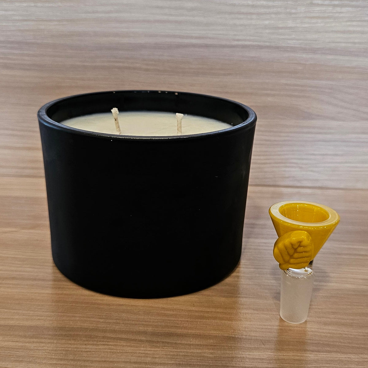 Gingersnap Cookie – 10oz Luxury 420 Candle with Mystery Accessory